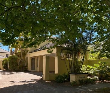 South Perth - Photo 1