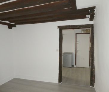 Location Appartement 1 pièce 24m² FONTAINEBLEAU 77300 - Photo 4