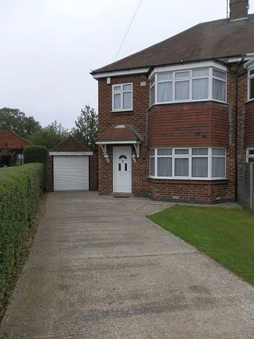 8, Nevinson Grove - Photo 3