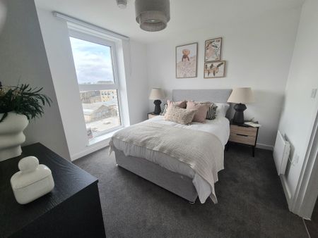 Cow Green, Halifax - Photo 3