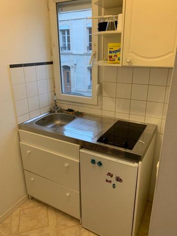 Location Appartement 1 pièce 24m² - Photo 3