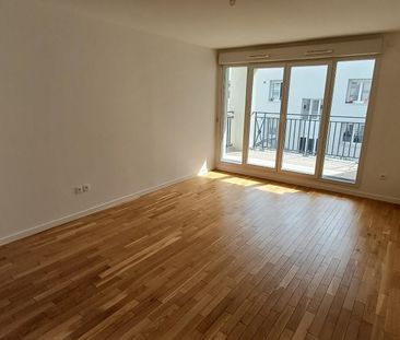 location Appartement T4 DE 82.47m² À ROMAINVILLE - Photo 1