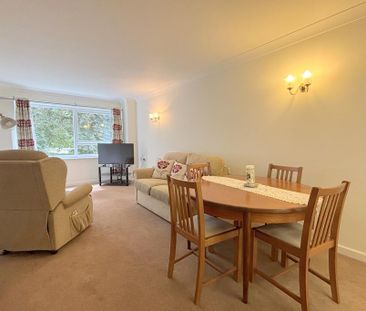 1 bedroom retirement property to rent - Photo 2