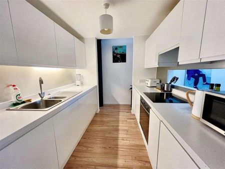 Woodfield Road, Altrincham, WA14 - Photo 5