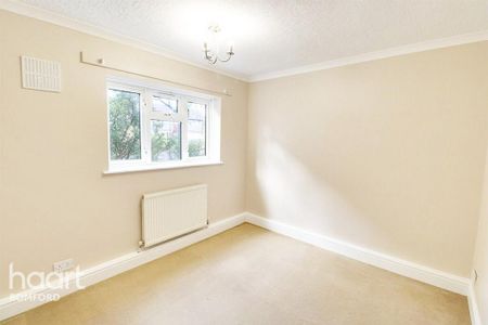 2 bedroom maisonette to rent - Photo 4