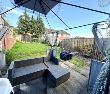 2 bedroom semi-detached house to rent - Photo 6