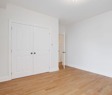 For Lease - 21 D'arcy Street Unit# Upper, Toronto, Ontario - Photo 4