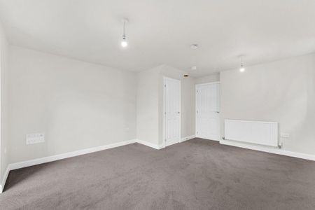 3 bedroom semi-detached house to rent - Photo 3