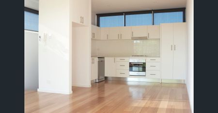 2 LEVELS, 2 BEDS, 2 BATHS, IN BOUTIQUE GROUP! - Photo 4