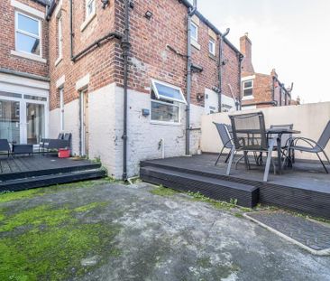 4 bedroom terraced house to rent - Photo 5