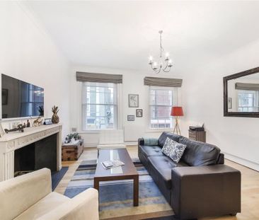 2 bedroom mews to rent - Photo 3