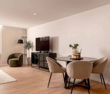 NEW 3BR Executive Furnished Apartment with Garage - Photo 3