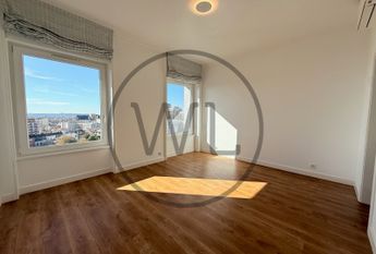Apartamento T5+1 em Lisboa