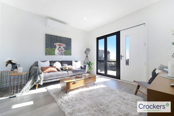 2 bed & 2 lounge - Photo 1