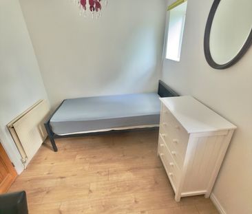 2 Bed Flat, Gell Street, S3 - Photo 6
