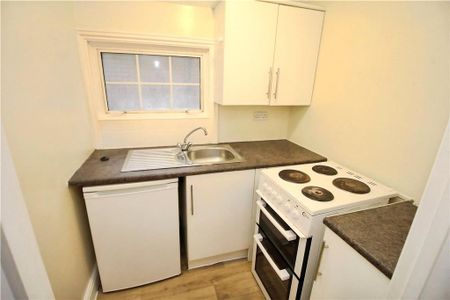 1 bedroom flat to rent - Photo 3