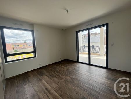 Appartement T3 à louer 3 pièces - 89,95 m2 CHATEAUROUX - 36 - Photo 2