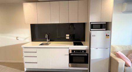 1 bedroom, city centre - Photo 5