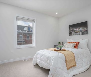 For Lease - 6 Oxfordshire Lane, Kitchener, Ontario - Photo 5