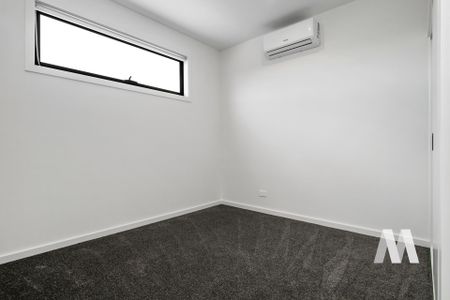 698 Grand Boulevard, Mickleham VIC 3064 - Townhouse For Rent | Domain - Photo 2