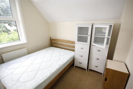 4 bedroom semi-detached house to rent - Photo 5