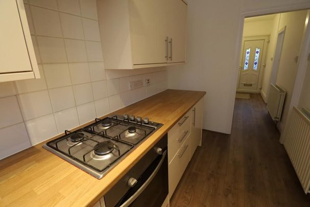 3 bedroom semi-detached house to rent - Photo 1