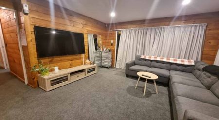 6 Edmund Lomas Grove, Birchville - Photo 2