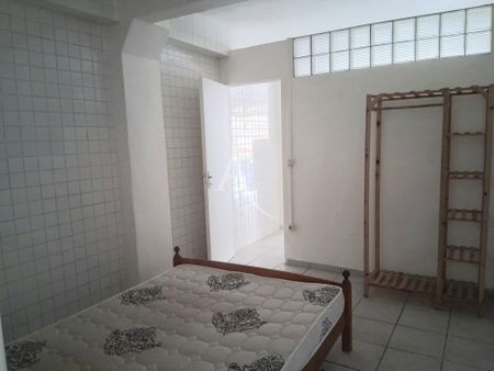 Location Appartement 28.11m² 2 pièces Fort de france - Photo 2