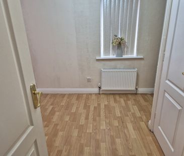 Holm Drive, Chester, Elton - Photo 4