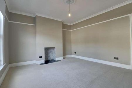 Inglis Road, Southsea, PO5 - Photo 4