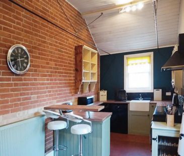 2 bedroom detached house to rent - Photo 4