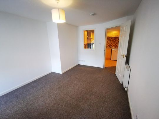 Flat 10 The Old Surgery, 16 Green Street, Forfar, Angus - Photo 1