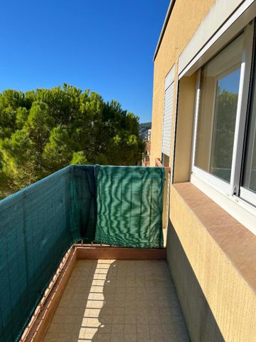 Location Appartement 3 pièces 54m² DRAGUIGNAN 83300 - Photo 4