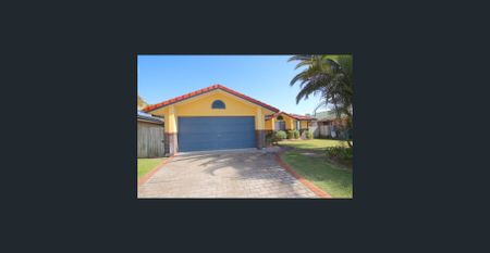 Spacious Family Home - walk to village and beach. - Photo 5