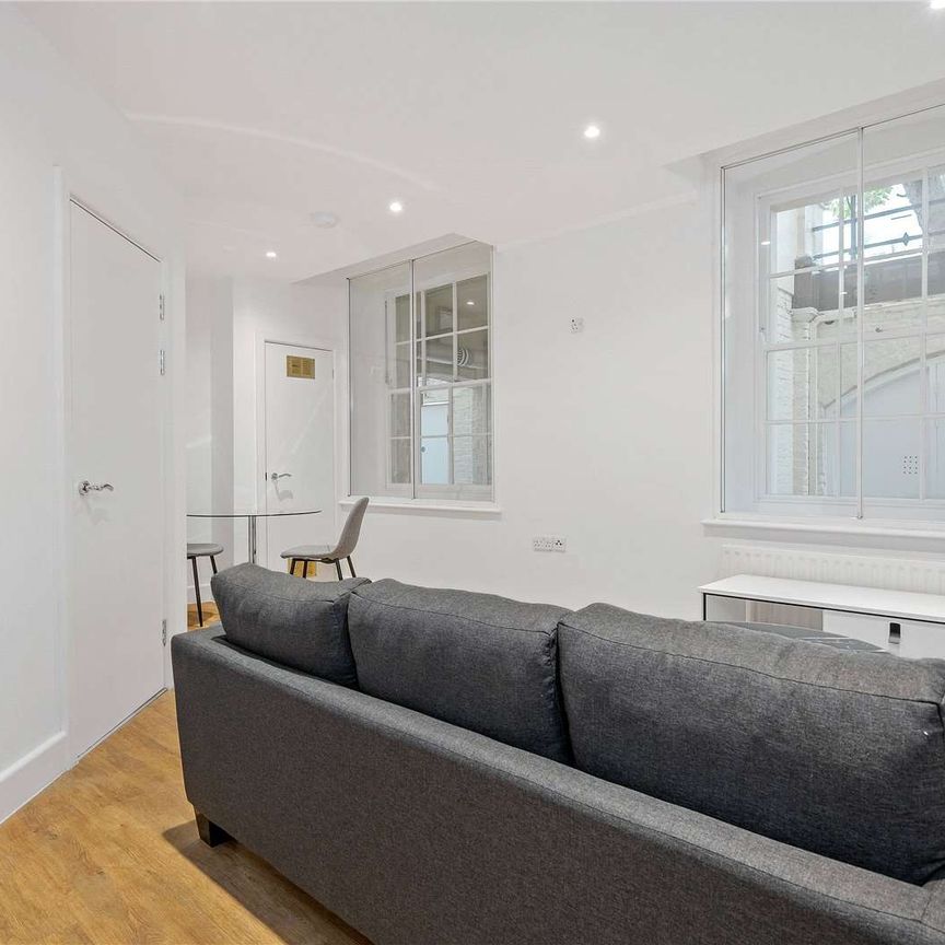 A good sized one bedroom apartment close to Angel Station - Photo 1