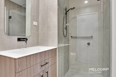 RESORT-INSPIRED LIVING ONE-BEDROOM - UNFURNISHED - Photo 5