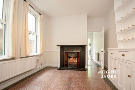 4 bedroom terraced house to rent - Photo 3