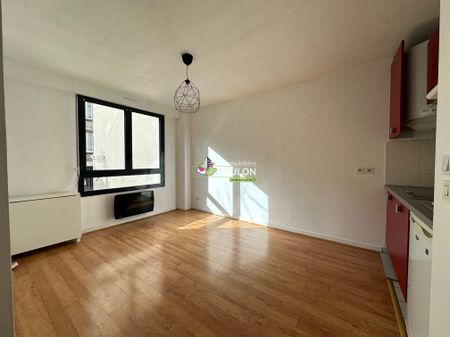 Location Appartement 1 pièce 23m² - Photo 2