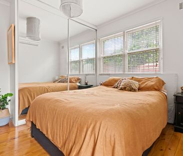 Spacious Ground Floor Apartment in Prime Position - Photo 4