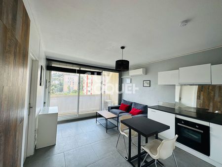 LOCATION : appartement 3 pièces (45 m²) à VILLENEUVE LES AVIGNON - Photo 2