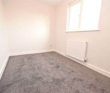 96A, Lidgett Lane, Leeds, West Yorkshire, LS8 1HR - Photo 3