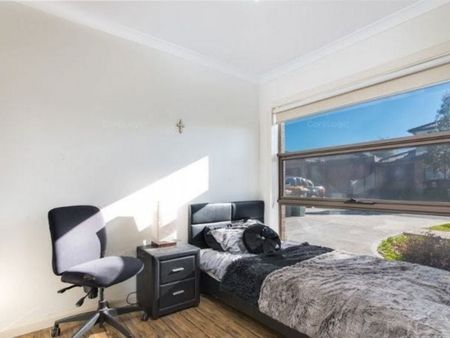 Affordable Comfort in Vibrant Dallas Locale - Photo 5