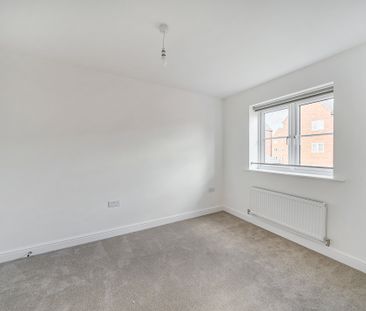 Upton Hall Crescent, Upton - Photo 5