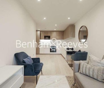 Sinclair Road, Kensington, W14 - Photo 2