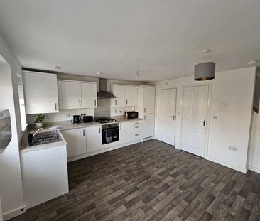 Peterborough - Photo 3