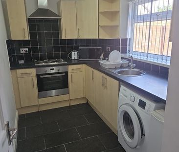 Studio Flat, Eagle House, CV1 - Photo 4