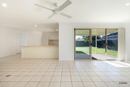 Spacious Family Living in a Sought-After Currumbin Waters Pocket - Photo 2