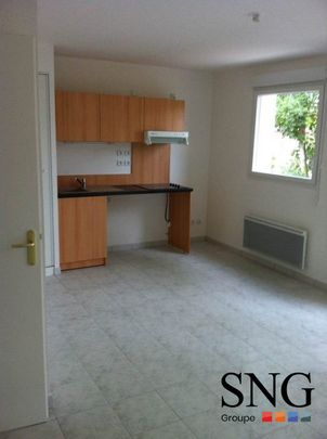 T2 AVEC TERRASSE + PARKING - Photo 1