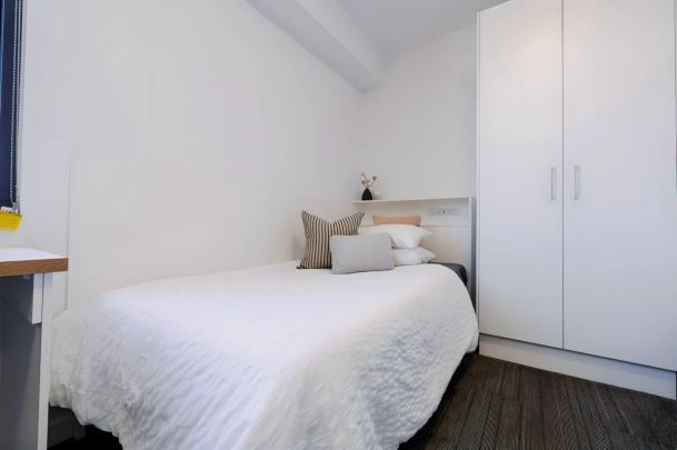 Deluxe Twin Share Studio(High floor Level16-20) - Photo 1