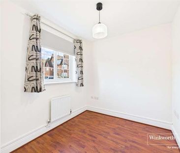 Downshire Square, Reading, Berkshire, RG1 - Photo 2